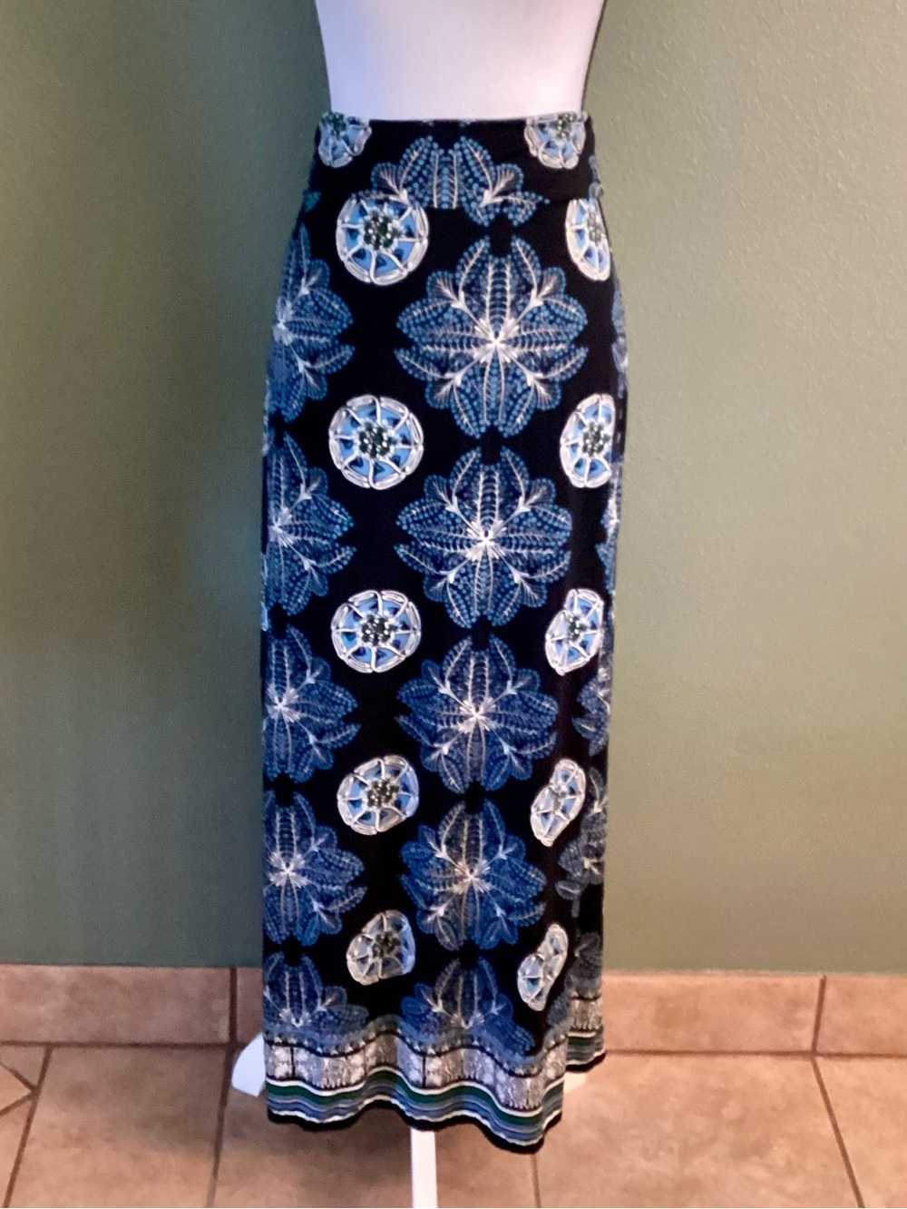 Max Edition Black Maxi Skirt with Blue and White Medallion Print